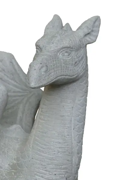 Product image 6 of the product “Sitting dragon on stone, looking to the right. The height is about 65 cm. Riverstone, natural stone. ”